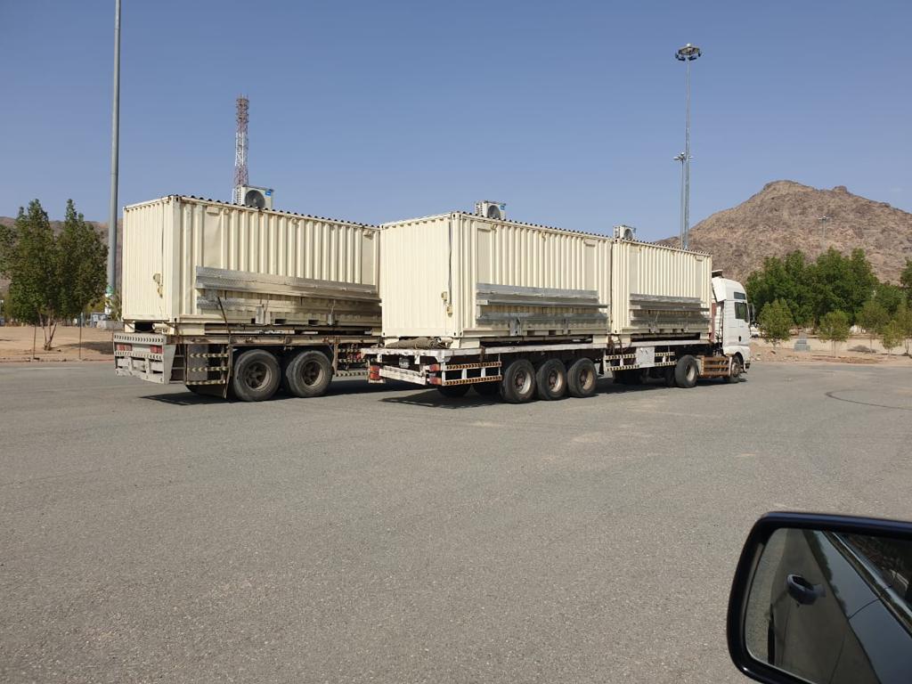 الكرافانات والمكاتب الميدانية