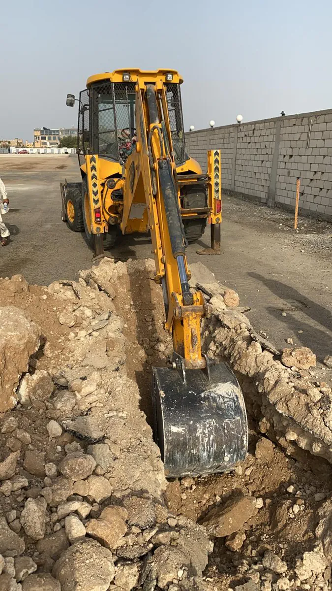 أعمال الحفر والبنية التحتية